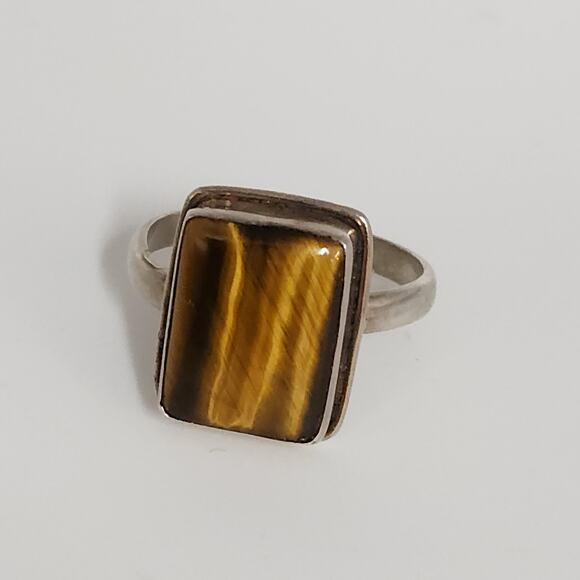 Handcrafted Sterling Silver Ring With Rectangular Tiger's Eye Cabochon - Picture 3 of 9